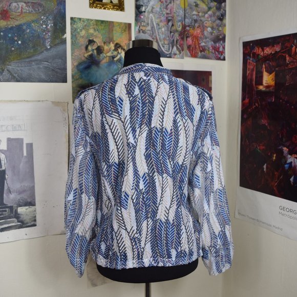 LARK LANE sheer lightweight blue pattern button-up - Picture 4 of 9